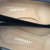 Unützer Size 40 1/2 made in Italy