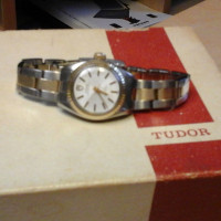 Tudor Uhr