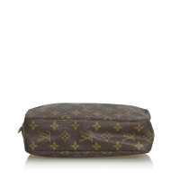 Louis Vuitton Trousse de toilette 23 Monogram Canvas