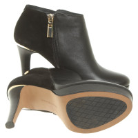 Tommy Hilfiger Ankle boots Leather in Black