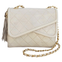 Chanel Schoudertas Leer in Beige