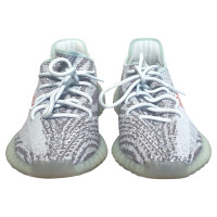 Yeezy Sneakers in Grijs