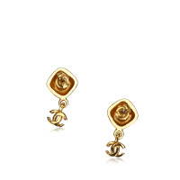 Chanel Clips d'oreille CC