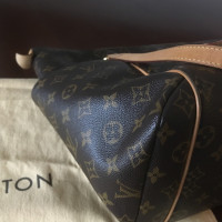 Louis Vuitton Handbag from Monogram Canvas