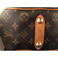 Louis Vuitton Galliera MM42 Canvas in Brown