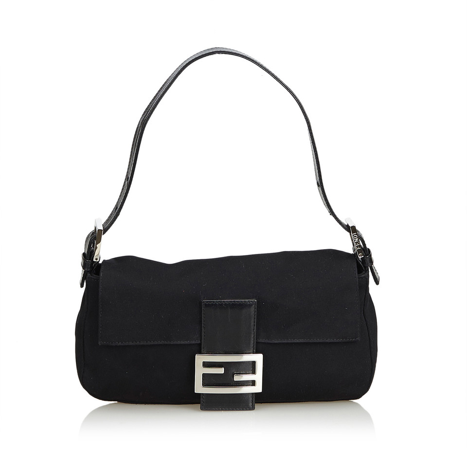 Fendi Baguette Bag Micro in Schwarz