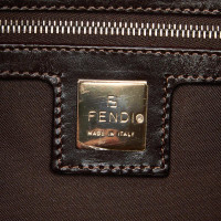 Fendi Baguette Bag Micro in Pelle scamosciata in Marrone