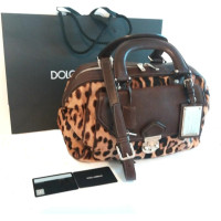 Dolce & Gabbana Handtasche aus Leder in Schwarz