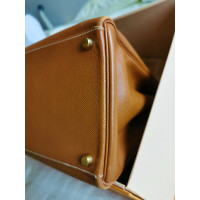 Hermès Kelly Bag 40 aus Leder in Braun