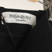 Yves Saint Laurent Un pantalon