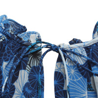 Diane Von Furstenberg blouse de soie en bleu avec le motif