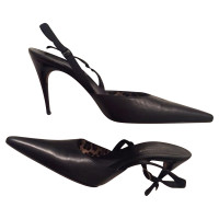 Dolce & Gabbana Pumps/Peeptoes aus Leder in Schwarz