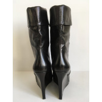Yves Saint Laurent Stivali in pelle nera