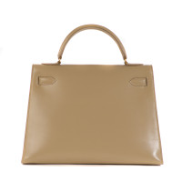 Hermès Kelly Bag 32 Leather in Beige