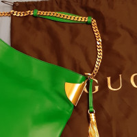 Gucci Schultertasche aus grünem Leder