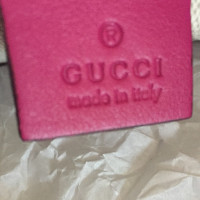 Gucci Sac à bandoulière en cuir verni Fuchsia
