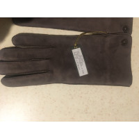 Loro Piana Handschuhe aus Wildleder in Grau