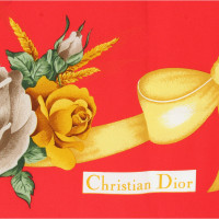 Christian Dior Foulard en soie rouge
