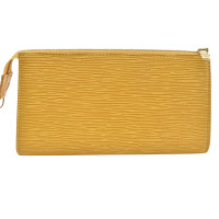 Louis Vuitton Handbag Leather in Yellow