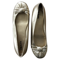 Prada Slippers/Ballerinas Leather in Gold