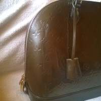 Louis Vuitton Handtasche aus Lackleder in Oliv