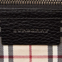 Burberry Handtasche aus Leder in Schwarz