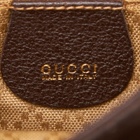 Gucci Bamboo Backpack aus Wildleder in Braun