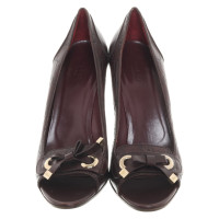 Gucci Pumps/Peeptoes Leather in Bordeaux