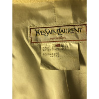 Yves Saint Laurent Jacke/Mantel aus Wolle in Creme
