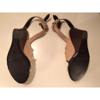 Balenciaga Chaussures compensées en Cuir en Beige