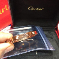 Cartier Love Bracelet mit Diamanten