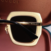 Gucci Glasses in Gold