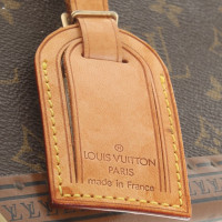 Louis Vuitton Cosmetic case from Monogram Canvas