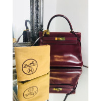 Hermès Kelly Bag 28 aus Leder in Bordeaux