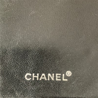 Chanel Täschchen/Portemonnaie aus Lackleder in Schwarz