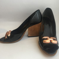 Robert Clergerie Pumps/Peeptoes aus Lackleder