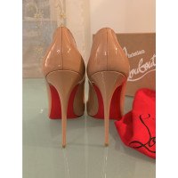 Christian Louboutin So Kate Patent leather in Beige