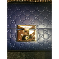 Gucci Umhängetasche aus Leder in Blau
