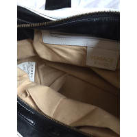 Versace Handtasche aus Leder in Weiß