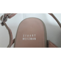 Stuart Weitzman Sandalen aus Leder in Creme