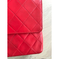 Chanel Umhängetasche aus Leder in Rot