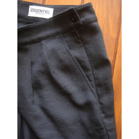 Essentiel Antwerp Shorts in Black