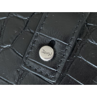 Saint Laurent Täschchen/Portemonnaie aus Leder in Schwarz