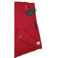 Valentino Garavani Jeans aus Baumwolle in Rot