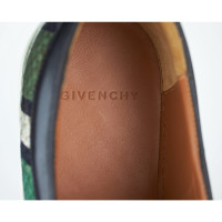 Givenchy Chaussures de sport en Cuir en Vert
