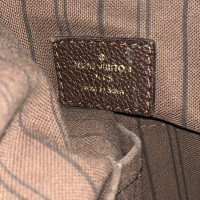 Louis Vuitton Artsy aus Leder in Braun