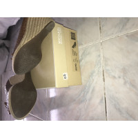 Michael Kors Pumps/Peeptoes Leather in Brown