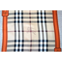Burberry Schal/Tuch aus Seide in Orange