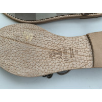 Brunello Cucinelli Sandalen aus Leder in Beige