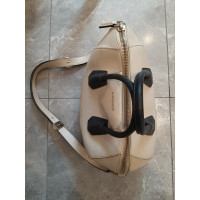 Givenchy Handtasche aus Leder in Creme